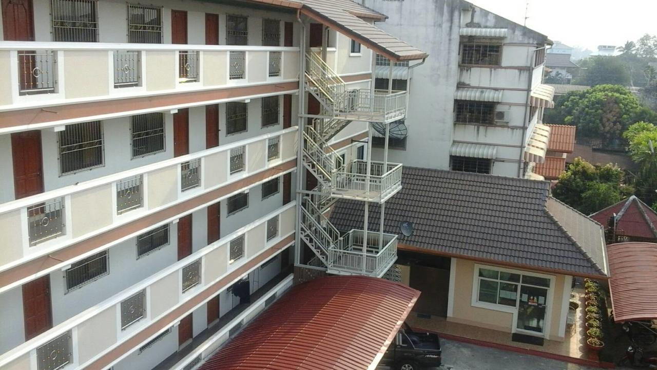 Apartamento Baan Aranya Chiang Mai Exterior foto